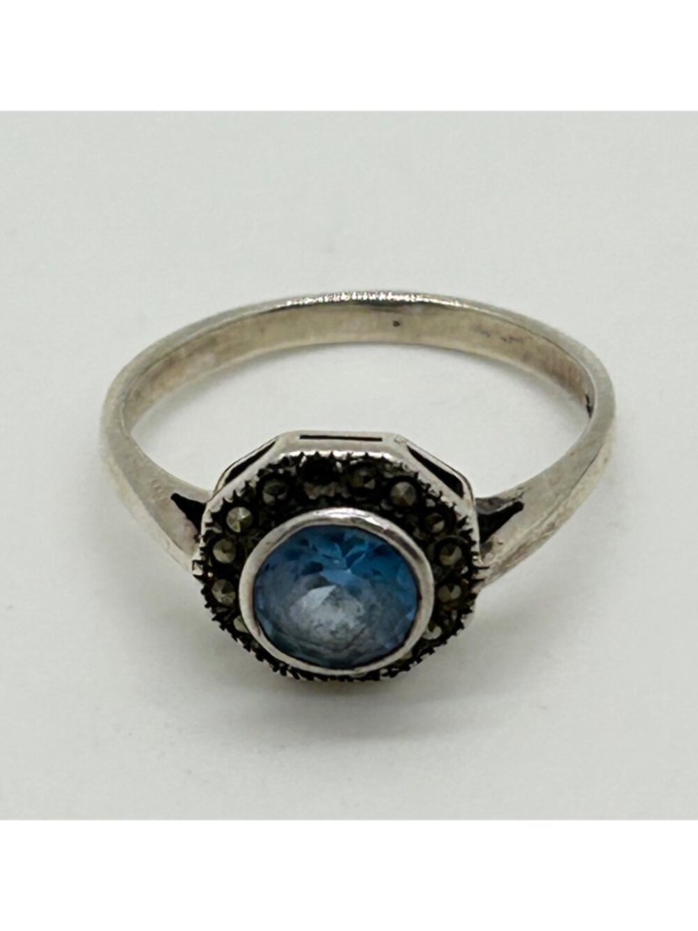 Vintage 925 Sterling Silver Blue Stone & Marcasite Halo Ring Size 6 - Picture 3 of 15